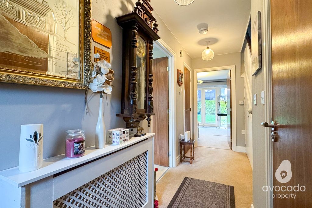Property photo 3 of 19 5116305