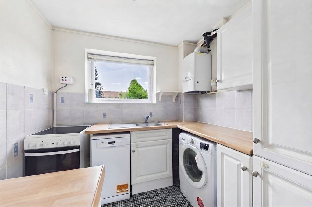 Property photo 2 of 9 Picture No. 05