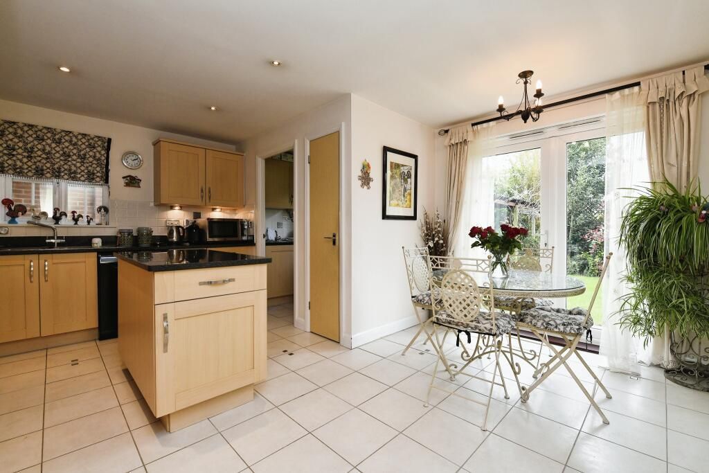 Property photo 3 of 16