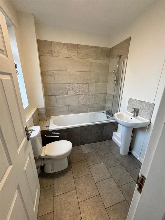 Property photo 1 of 4 3