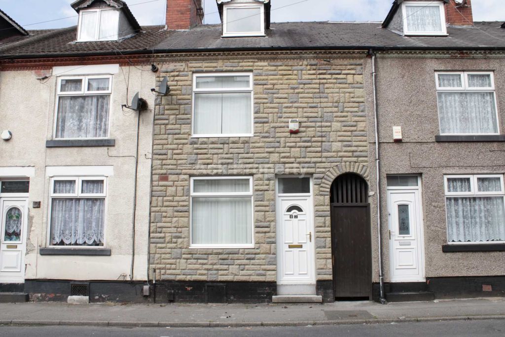 Property photo 1 of 8
