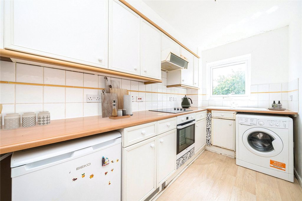 Property photo 2 of 7 Picture No. 05
