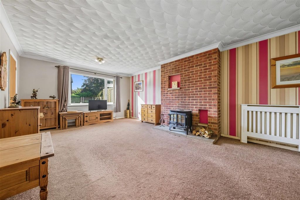 Property photo 3 of 16 Lounge Diner