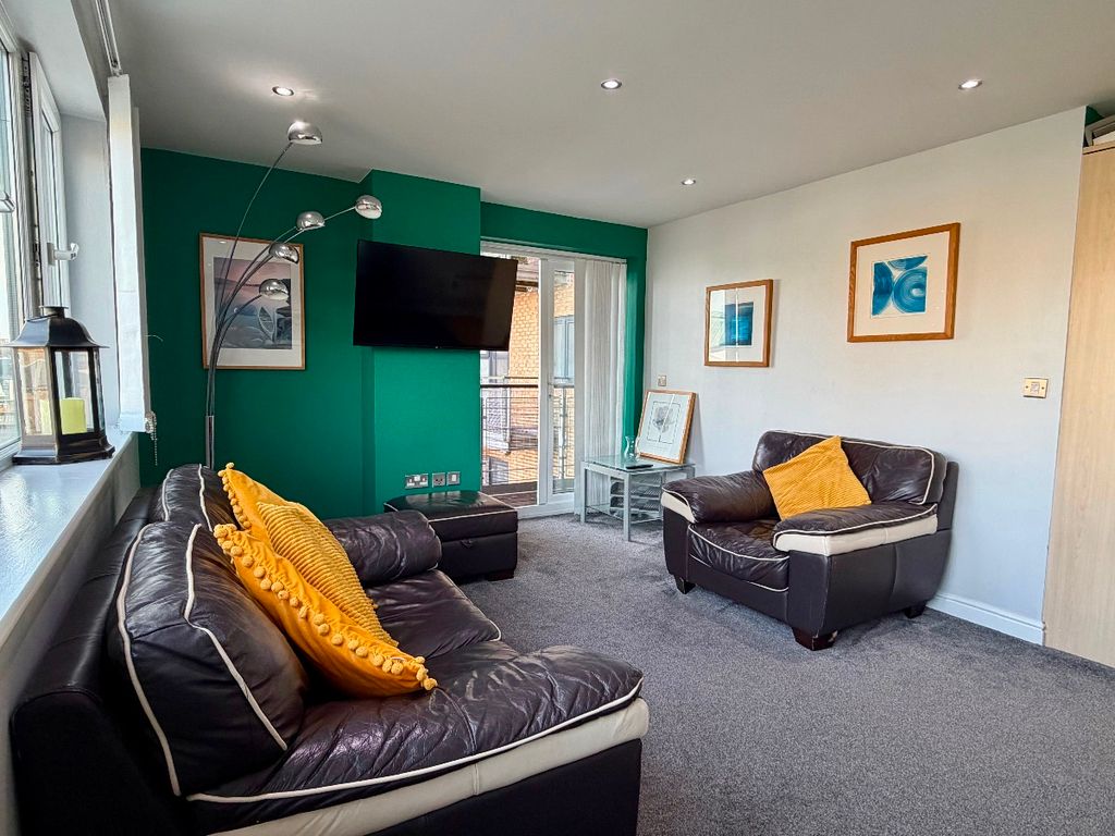 Property photo 3 of 18