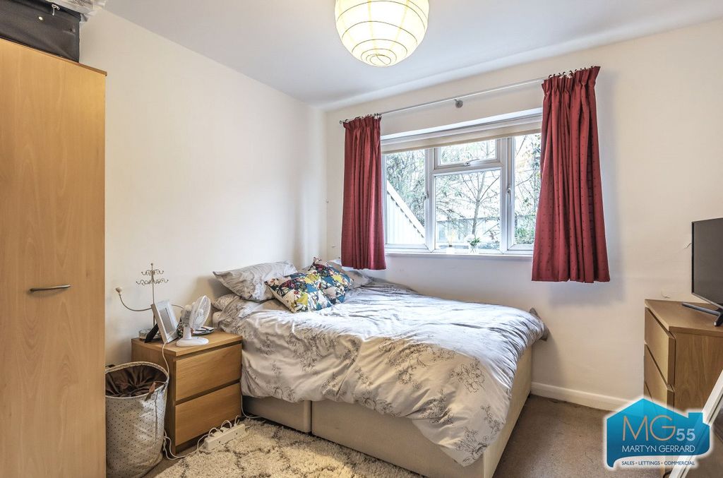 Property photo 3 of 11 Picture No. 23