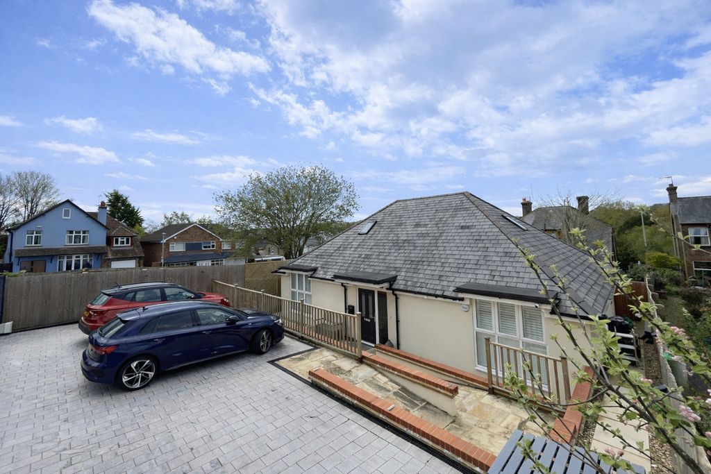 Property photo 2 of 24