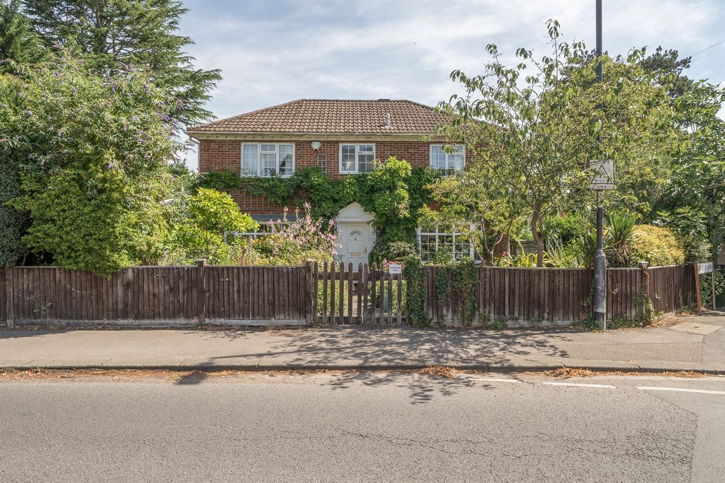 Property photo 1 of 12