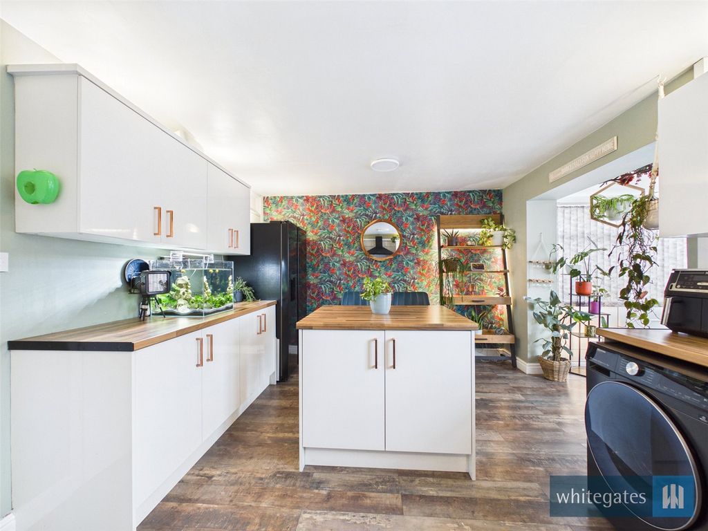 Property photo 3 of 23 Picture No. 07