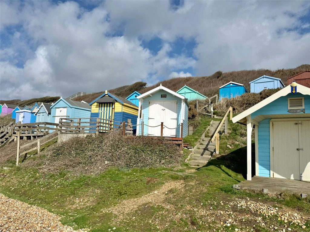 Property photo 3 of 11 Picture No. 02