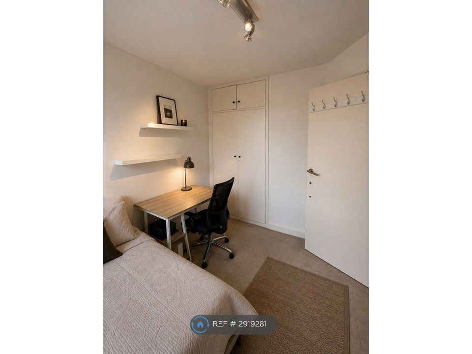 Property photo 3 of 5