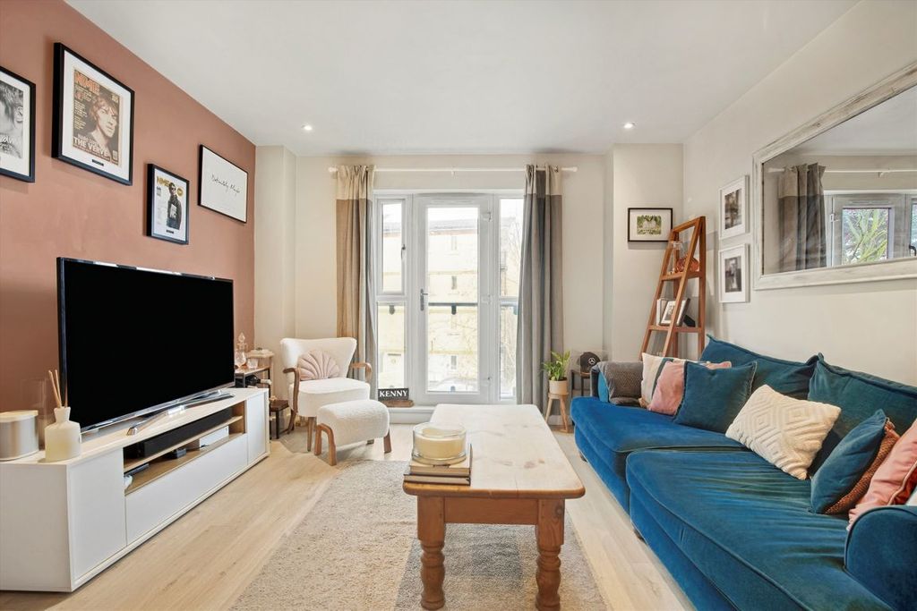 Property photo 2 of 4