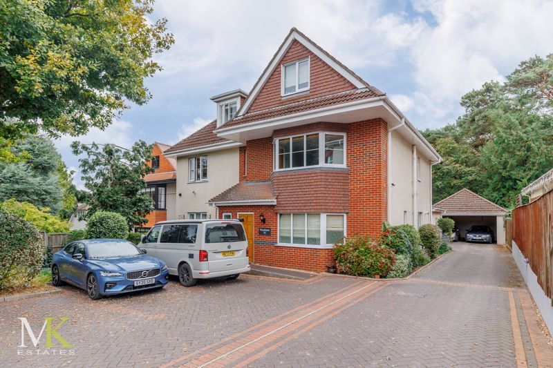 Property photo 1 of 11 Photo 15