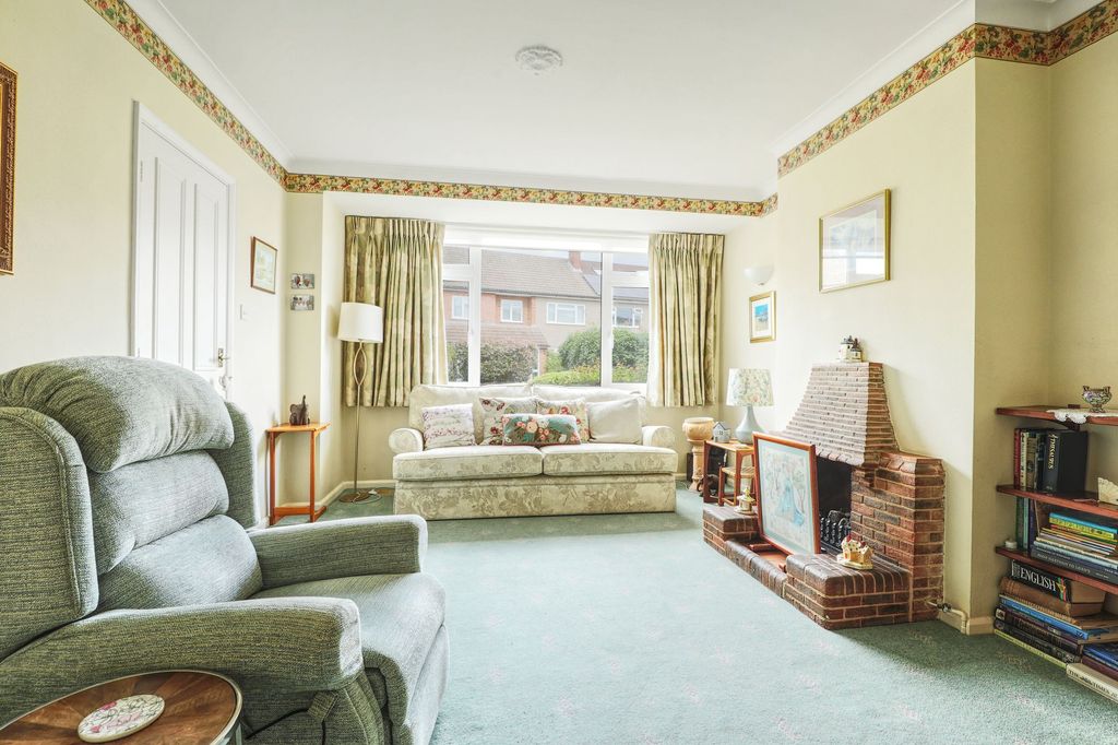 Property photo 2 of 16