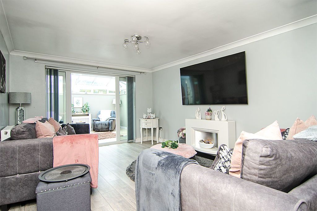 Property photo 2 of 24 Photo 6