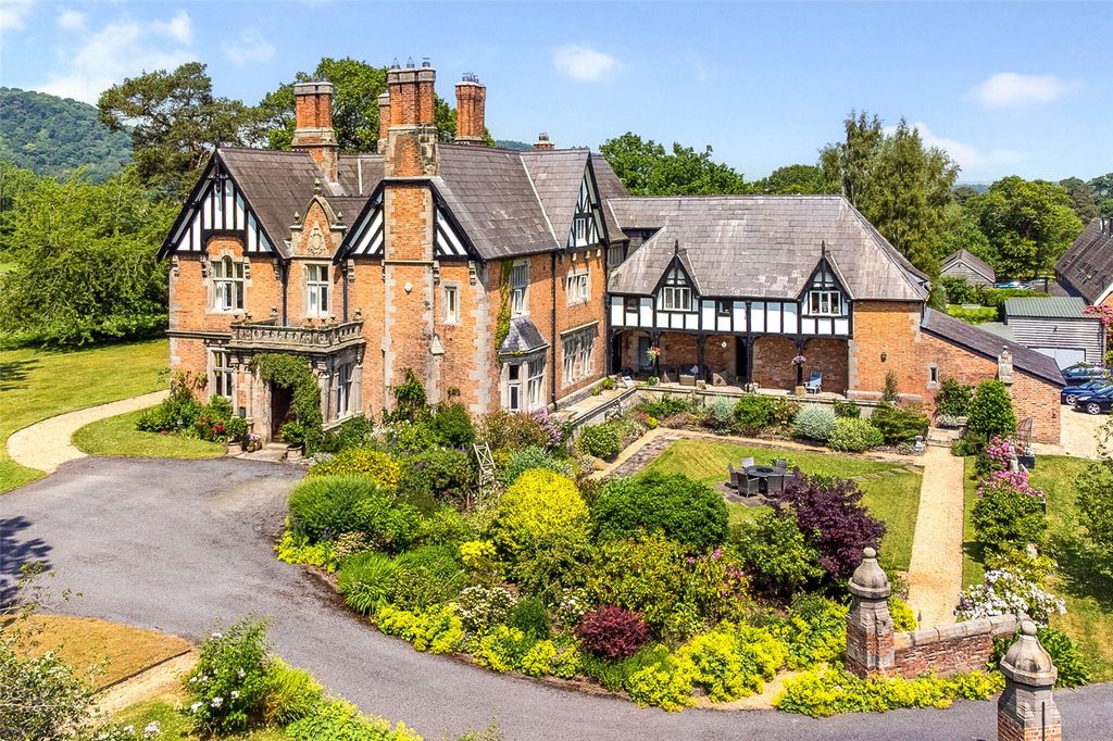 Property photo 1 of 30 Bulkeley Grange