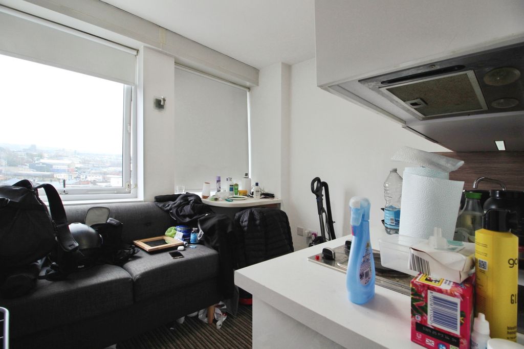 Property photo 3 of 15