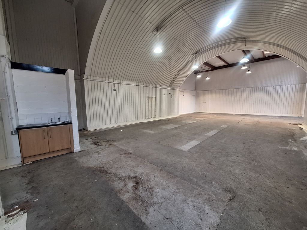 Property photo 3 of 4