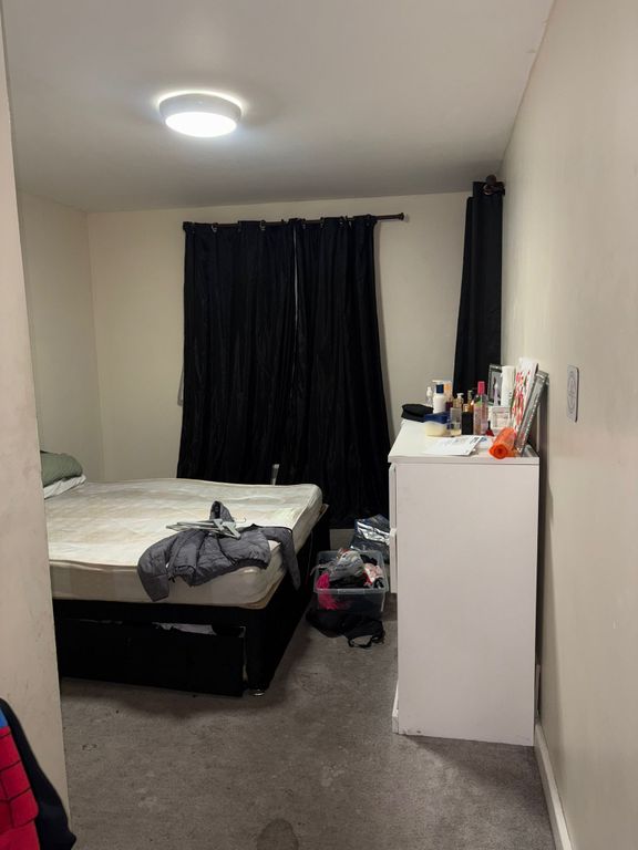 Property photo 3 of 4