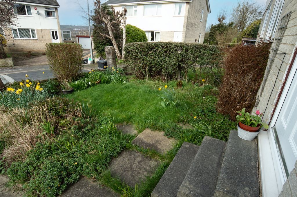 Property photo 2 of 23