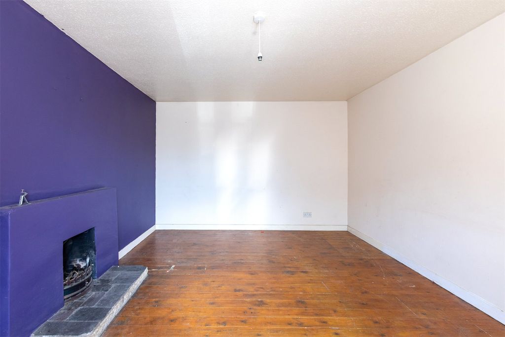 Property photo 2 of 18 Picture No. 02