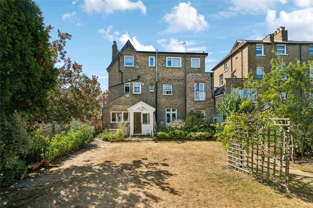Property photo 1 of 15 Picture No. 23