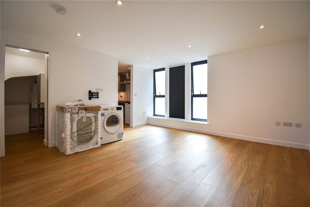 Property photo 2 of 10 Picture No. 09