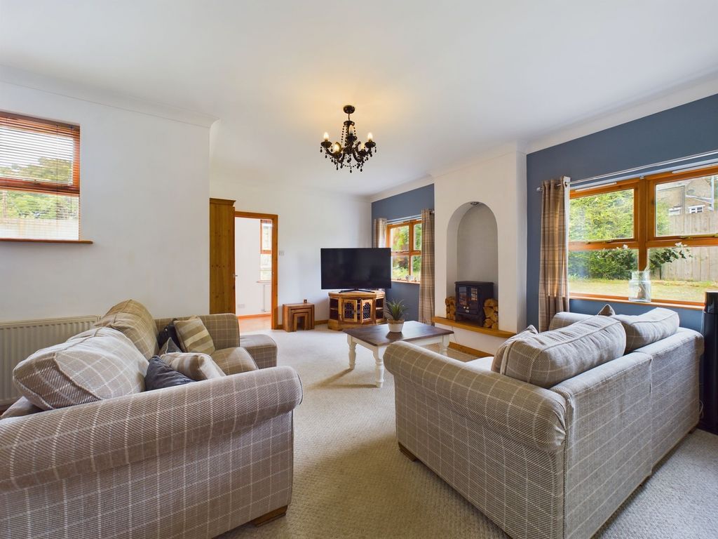 Property photo 3 of 43