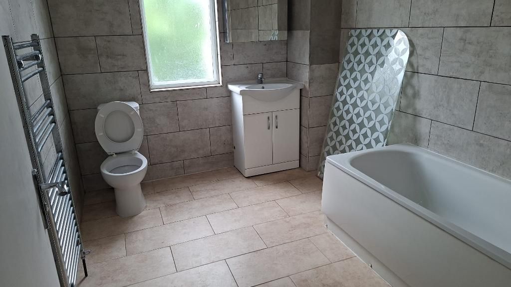 Property photo 3 of 3