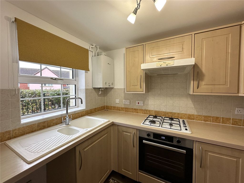 Property photo 2 of 16 Picture No. 21