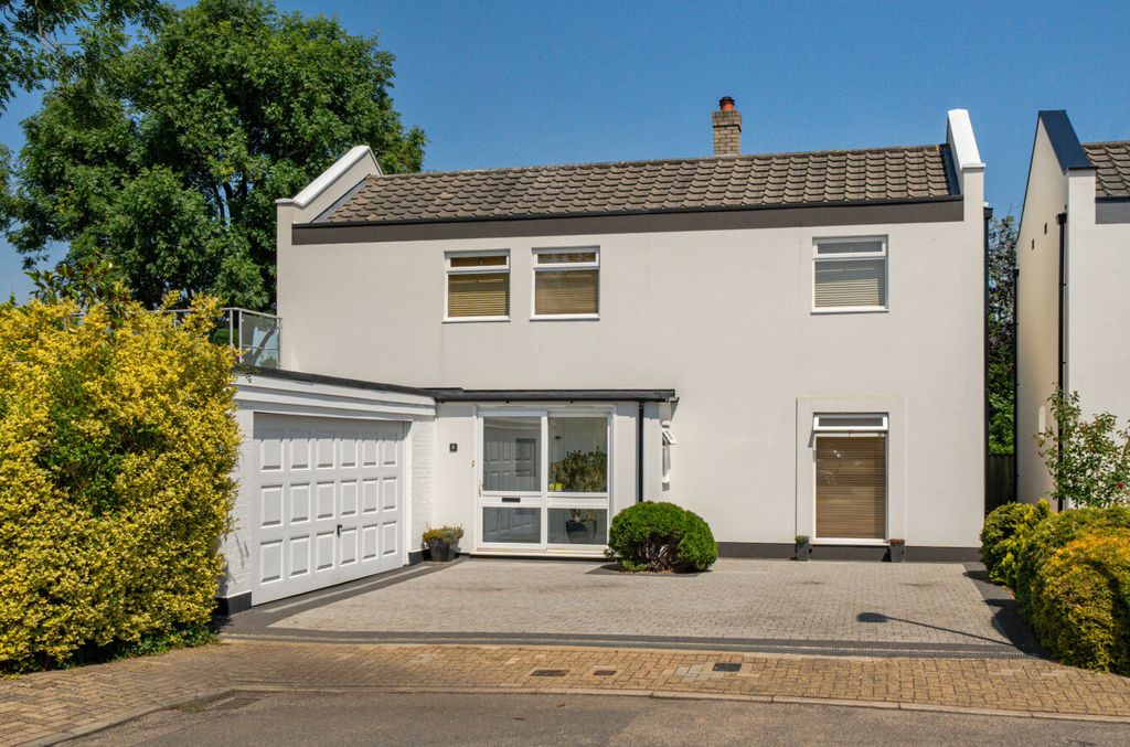 Property photo 1 of 24 1483058-24-6A3c00...