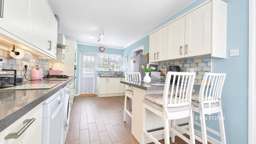 Property photo 2 of 27 Kitchen
