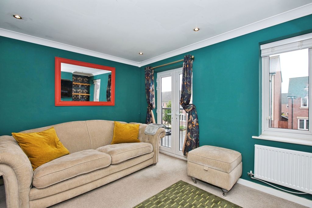 Property photo 3 of 20