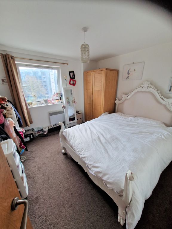 Property photo 3 of 5