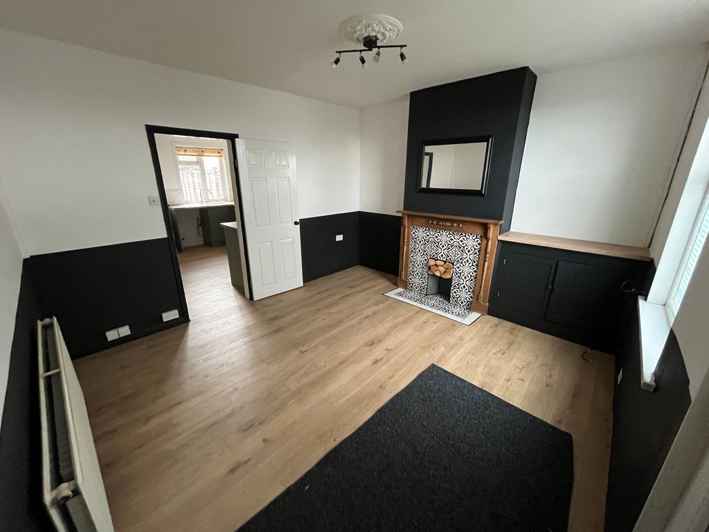 Property photo 2 of 8 Img_0411