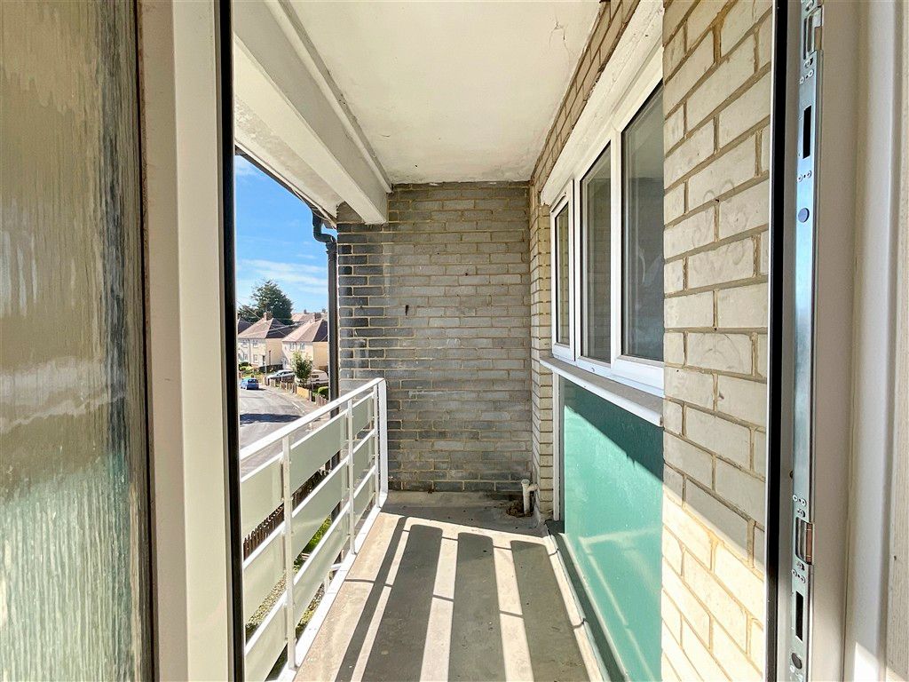 Property photo 1 of 5 Balcony