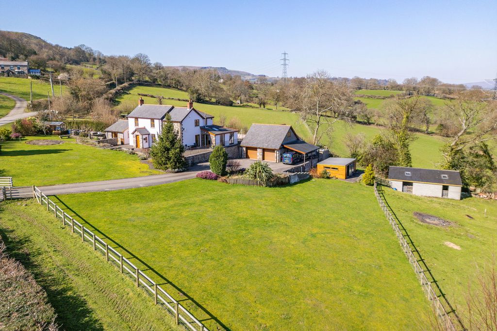 Property photo 1 of 73