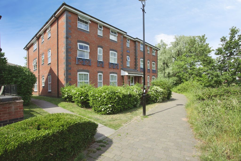 Property photo 3 of 13