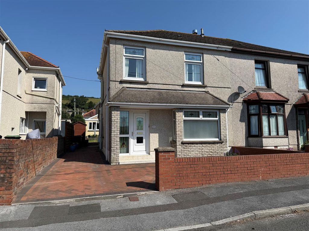 Property photo 1 of 32 17.Jpg