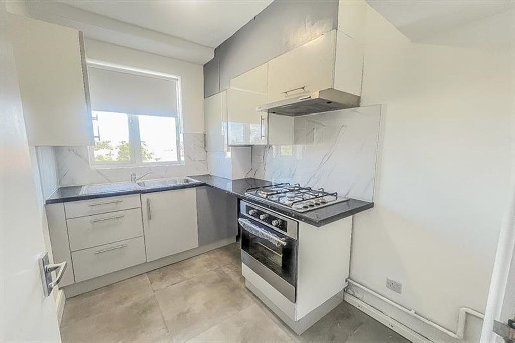 Property photo 1 of 7 (Main)