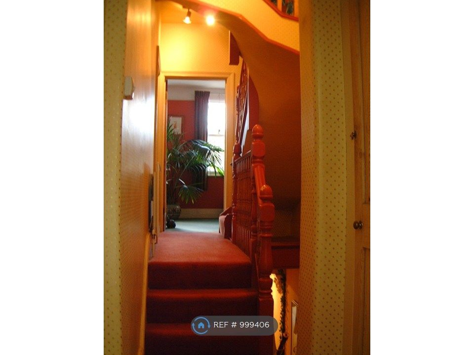 Property photo 1 of 4 Stairs