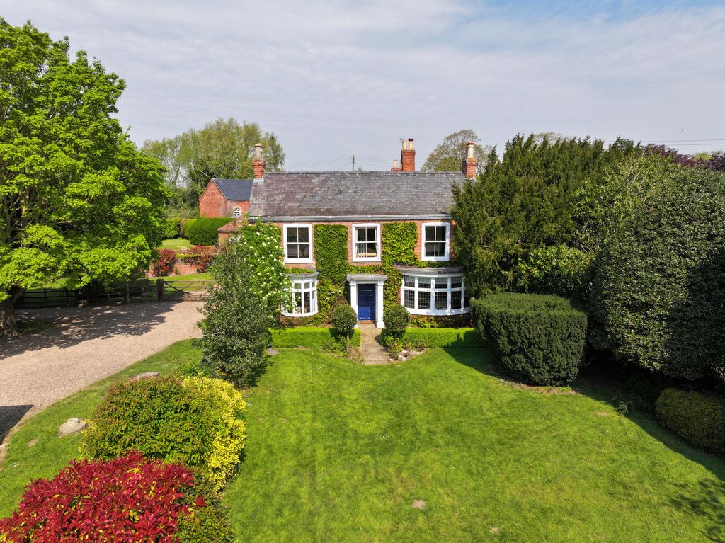 Property photo 1 of 41