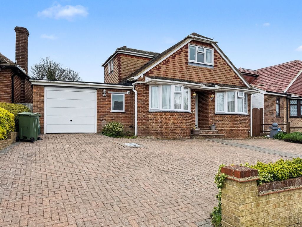 Property photo 1 of 33