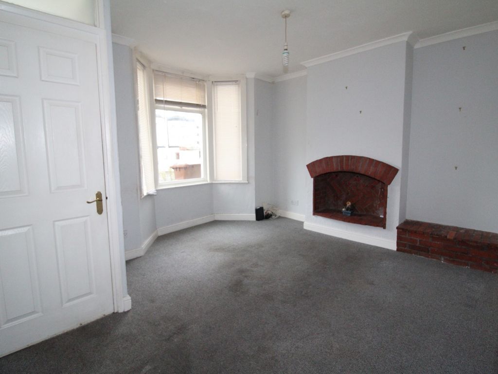 Property photo 2 of 8