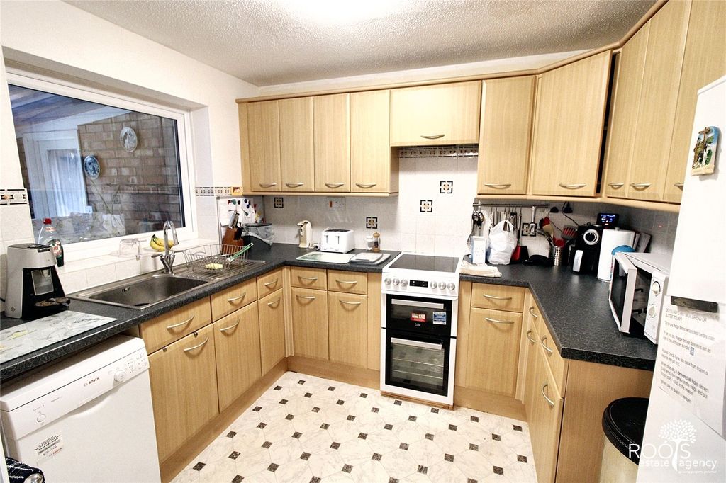 Property photo 2 of 14 Picture No. 02