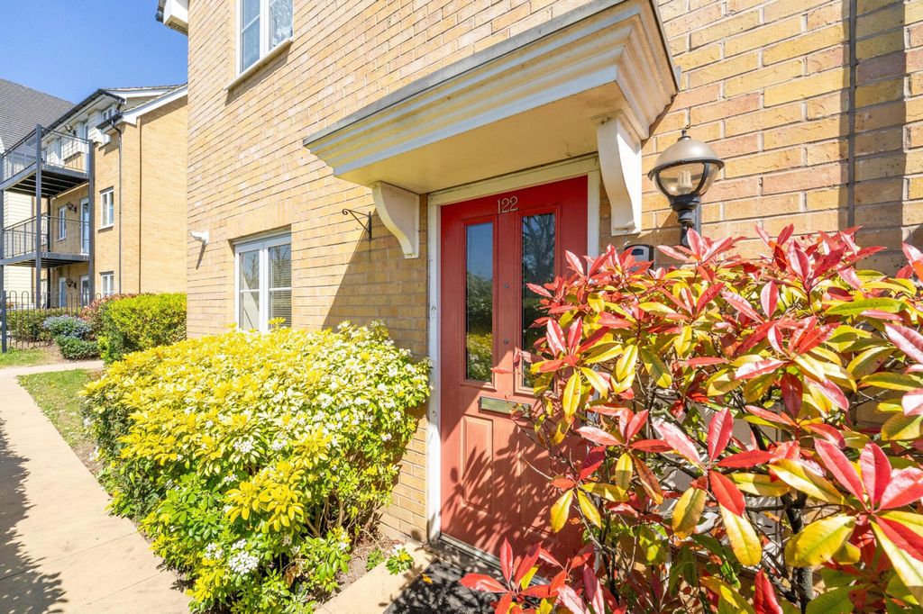 Property photo 3 of 16 Entrance