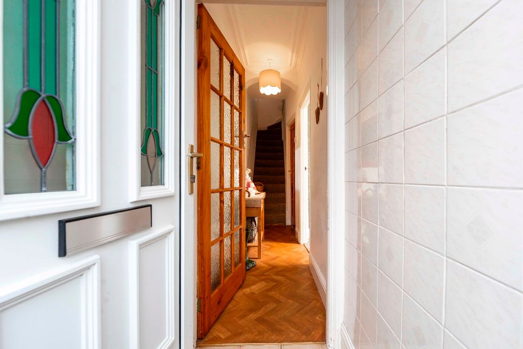 Property photo 3 of 23