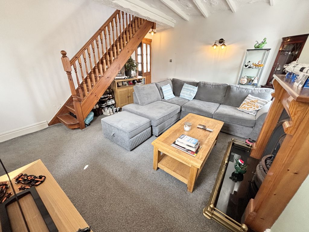 Property photo 3 of 19