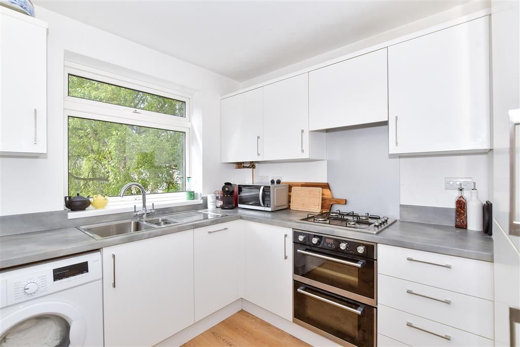 Property photo 2 of 12 Kitchen