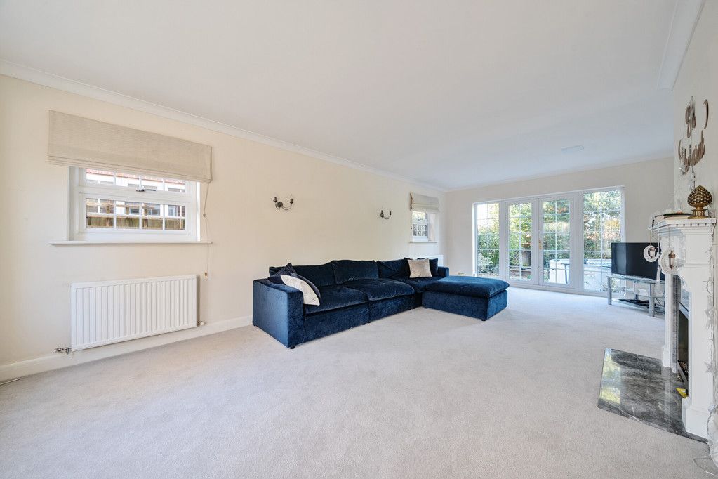 Property photo 3 of 19 1215012 (2).Jpg