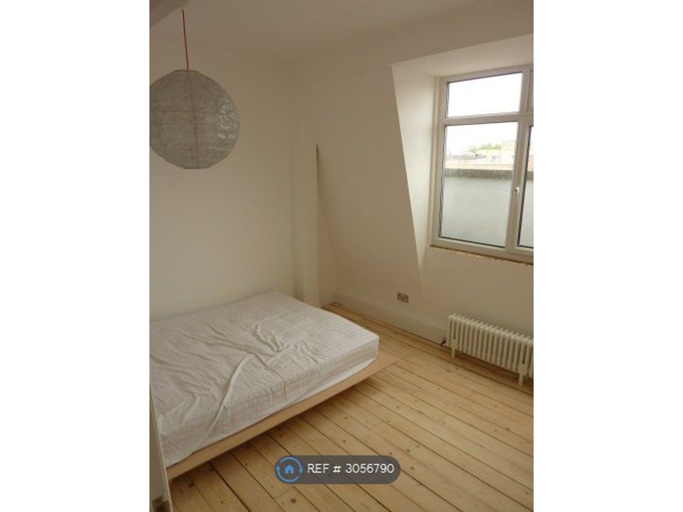 Property photo 3 of 8 Second Double Room